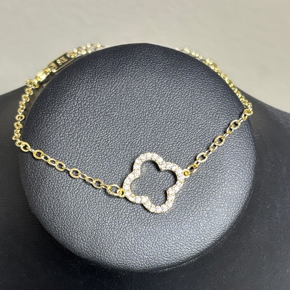 Elegant Gold Clover Bracelet Anklet